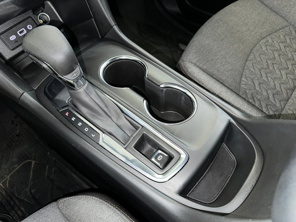 Used 2022 Chevrolet Equinox LT w/ LPO, Floor Liner Package image 13