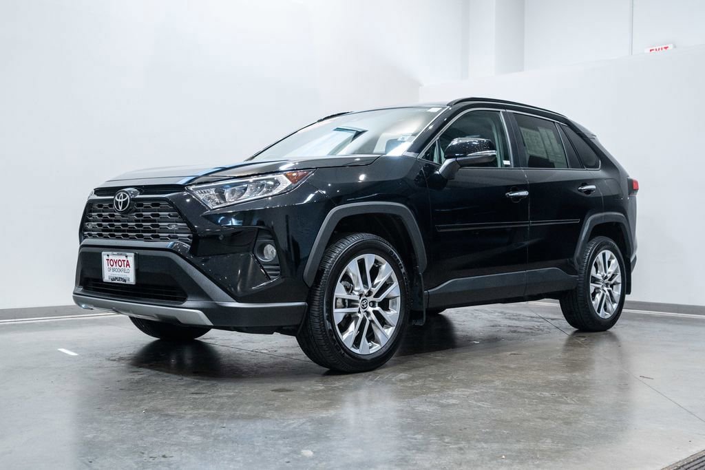 Certified 2021 Toyota RAV4 Limited FWD image 3