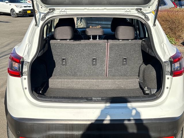 Used 2021 Nissan Rogue Sport S image 13