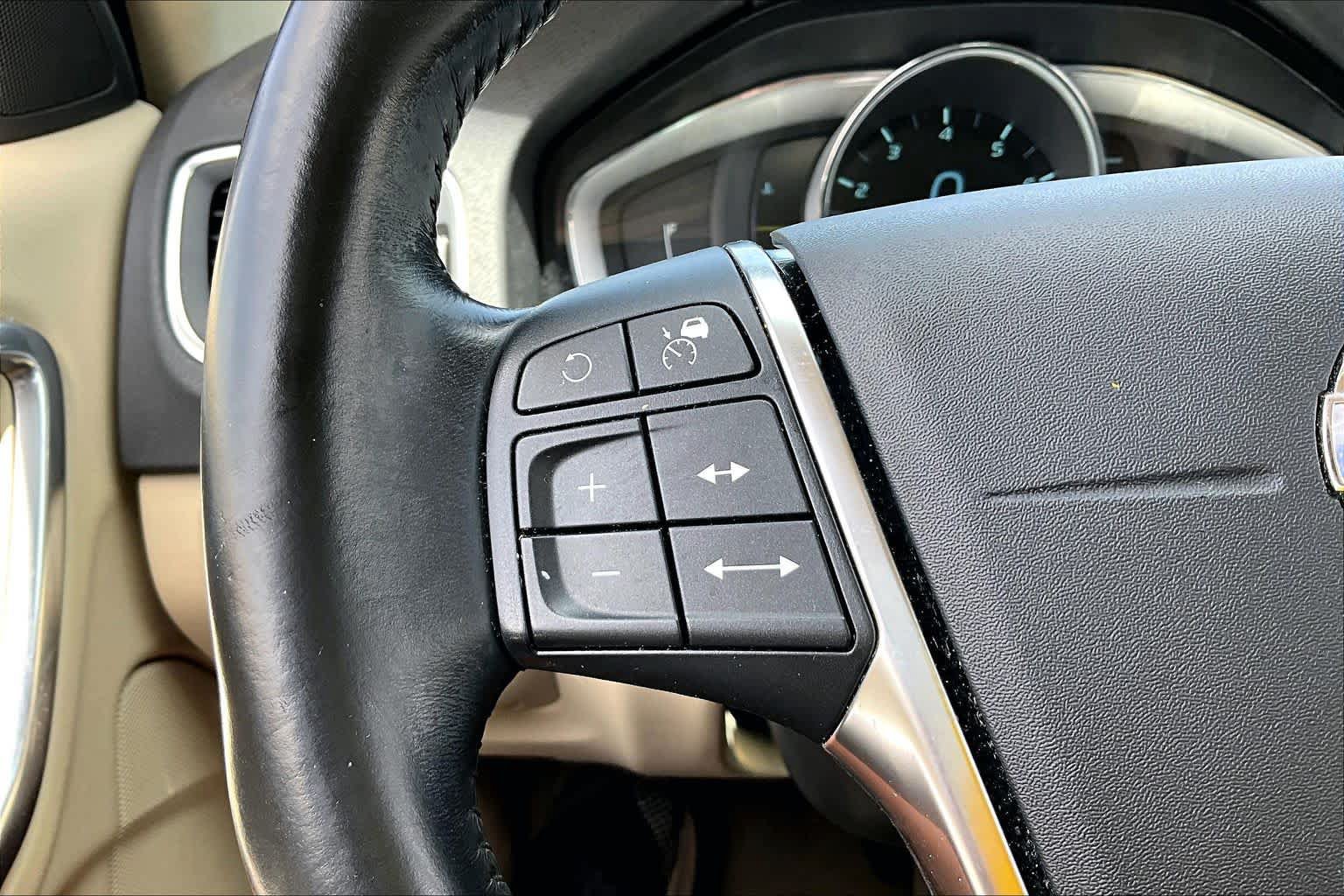 Used 2015 Volvo S60 T5 Premier Plus FWD image 23