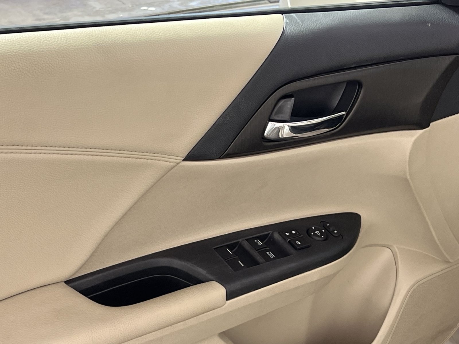 Used 2014 Honda Accord EX image 15