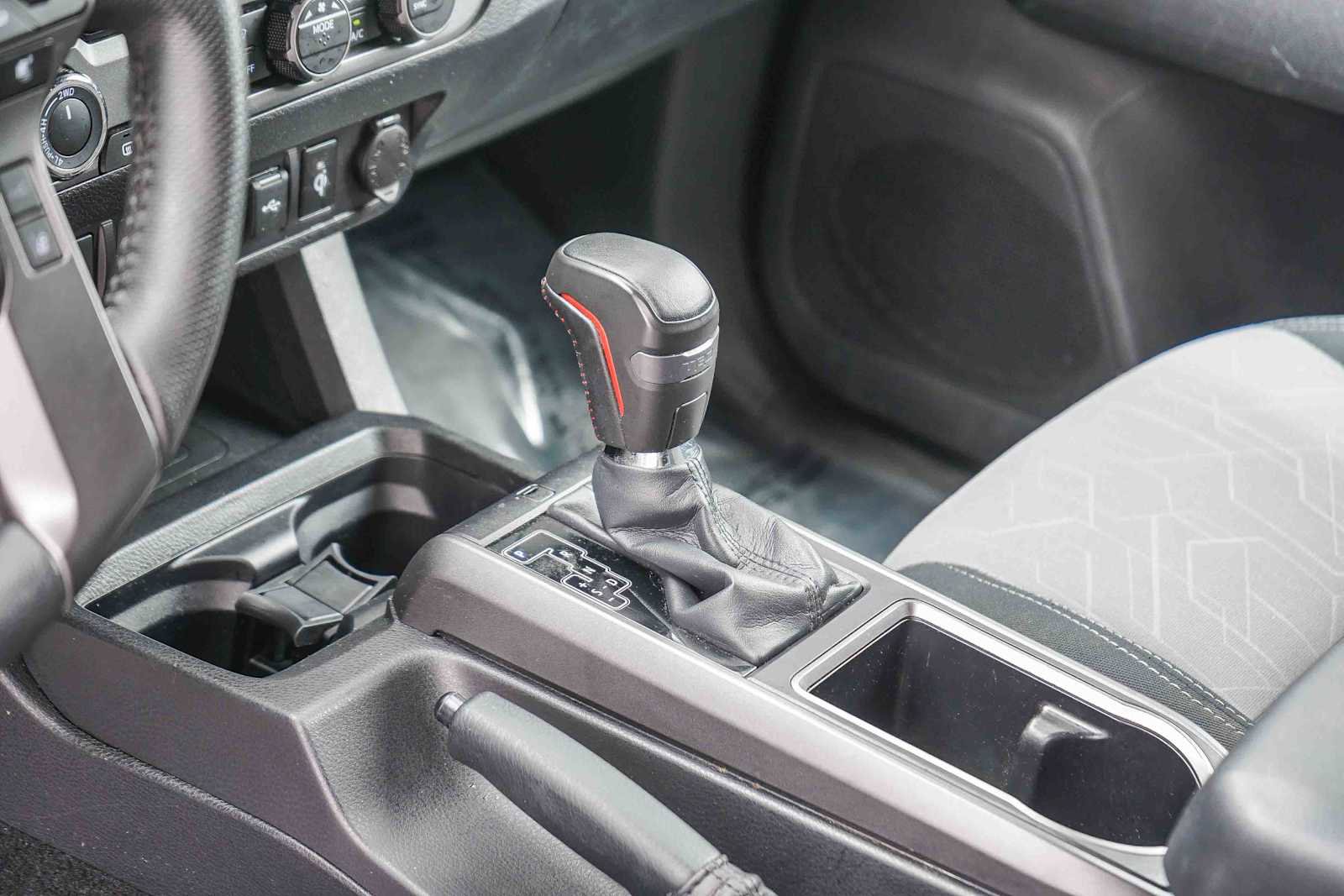 Used 2023 Toyota Tacoma TRD Off-Road AWD/4WD image 18