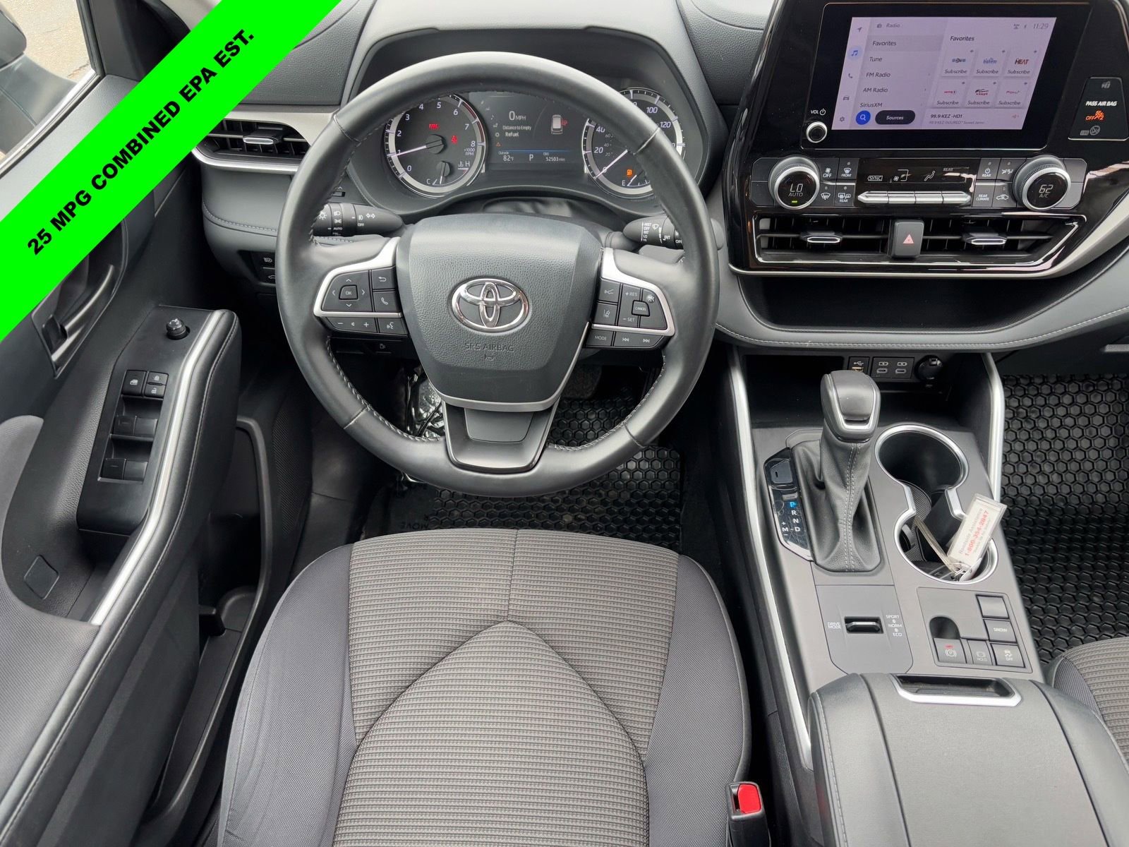 Used 2024 Toyota Highlander LE image 13