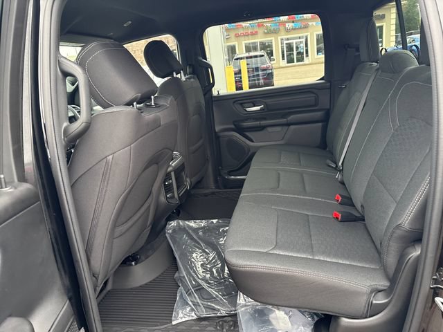 New 2026 RAM 1500 Express AWD/4WD image 23
