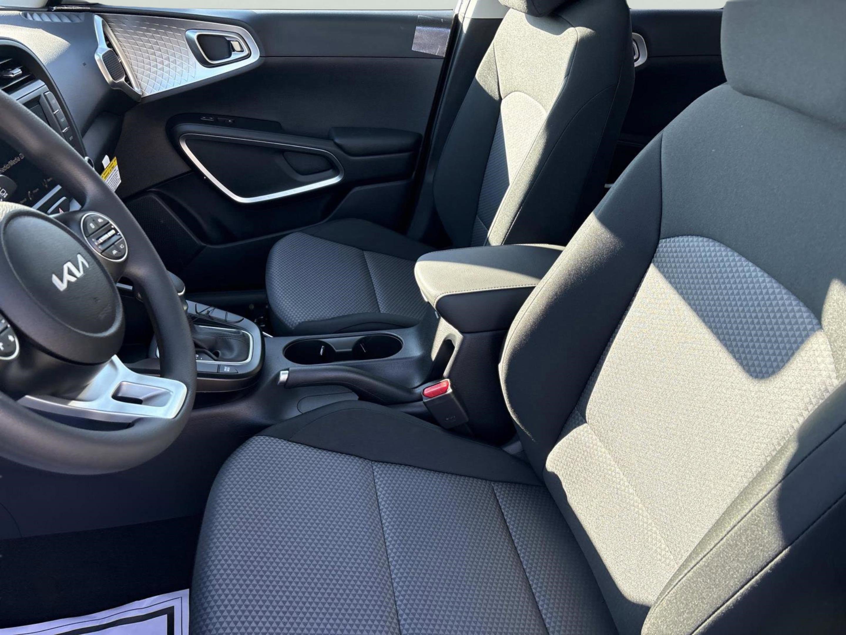 New 2025 Kia Soul LX w/ LX Technology Package image 21