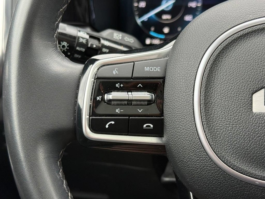Used 2023 Kia Sorento SX AWD/4WD image 18