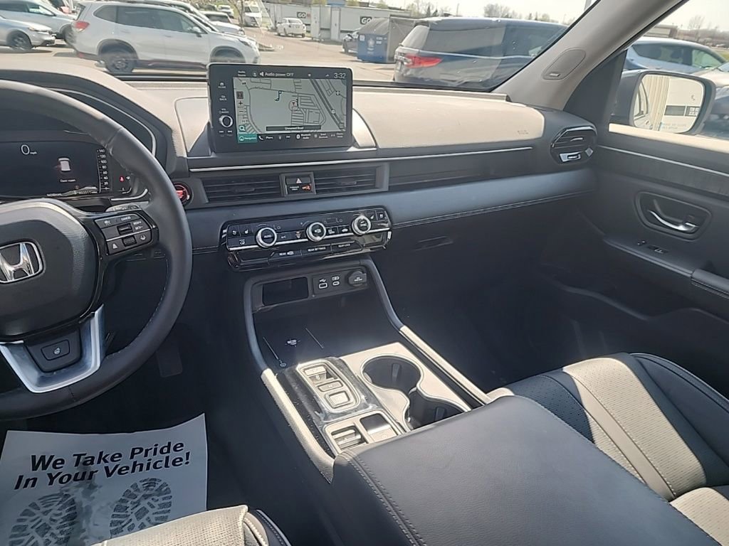 Certified 2024 Honda Pilot Elite image 30