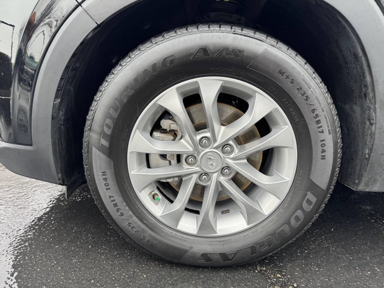 Used 2019 Hyundai Santa Fe SE image 17