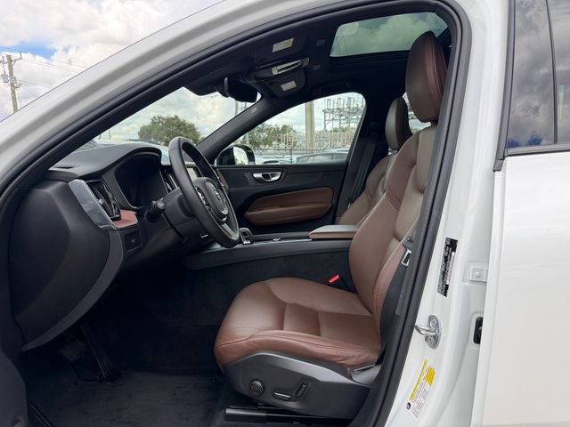Used 2024 Volvo XC60 B5 Plus w/ Protection Package Premier AWD/4WD image 10