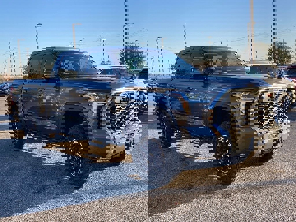 Used 2024 Toyota Tundra SR5 image 3
