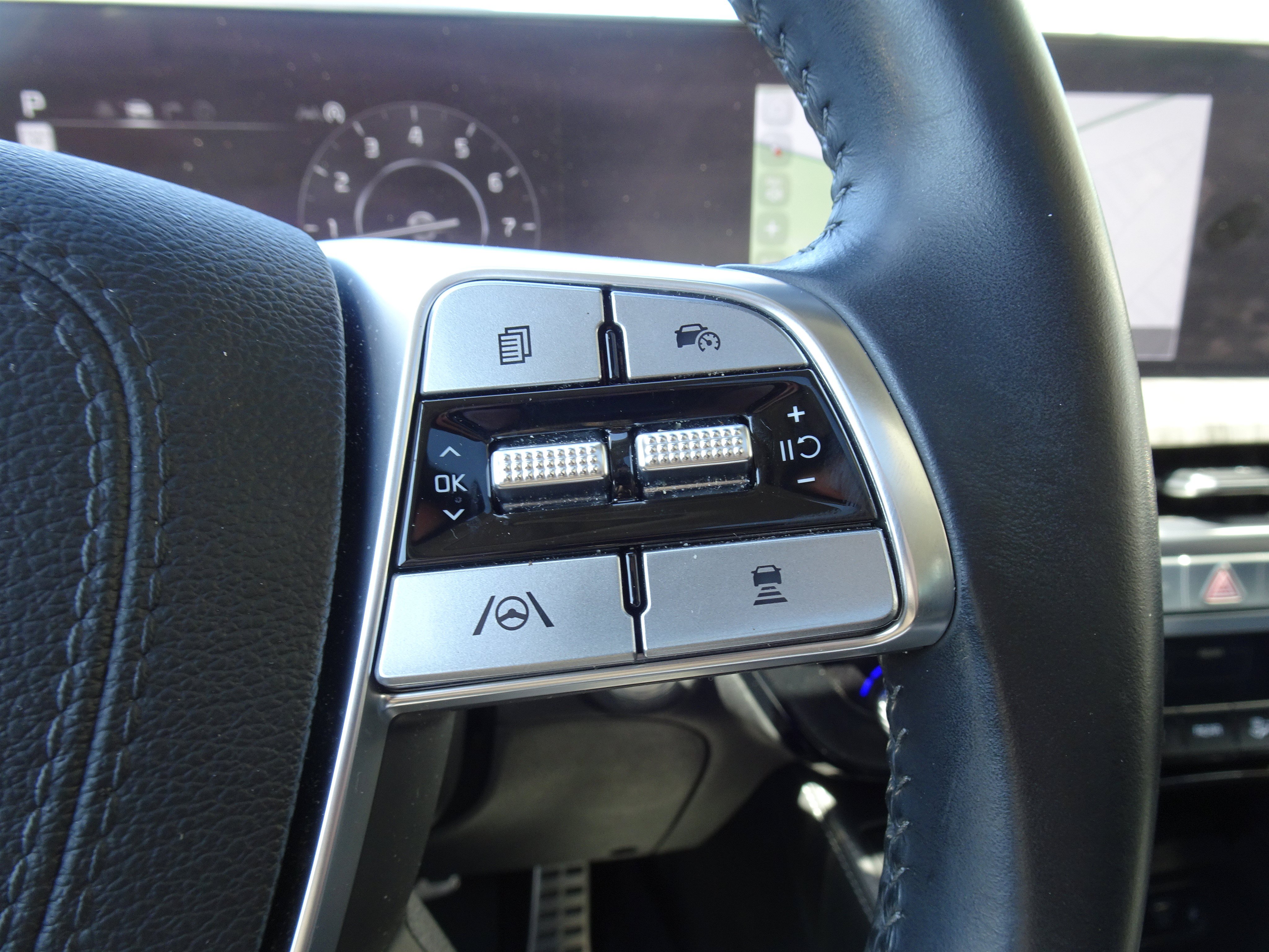 Used 2023 Kia Telluride SX FWD image 23