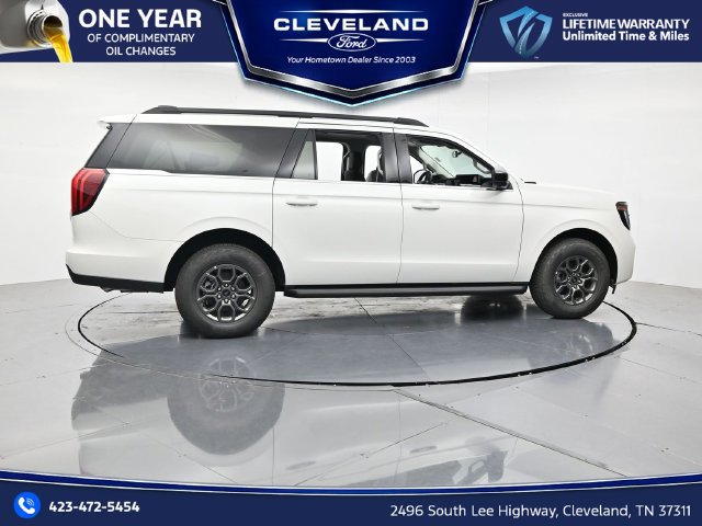 New 2027 Ford Expedition Max Active RWD image 3