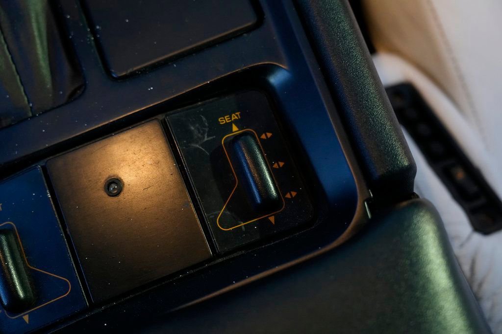 Used 1992 Chevrolet Corvette Convertible image 61