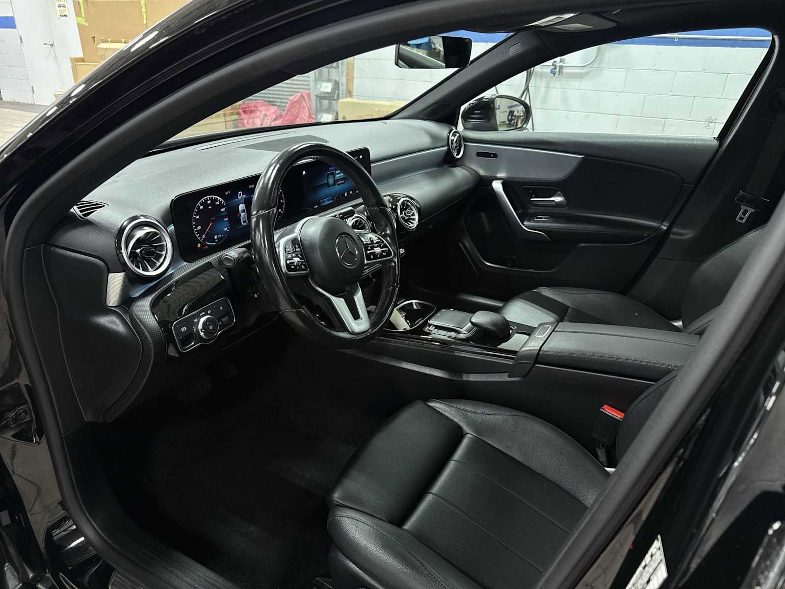 Used 2022 Mercedes-Benz A 220 4MATIC image 27