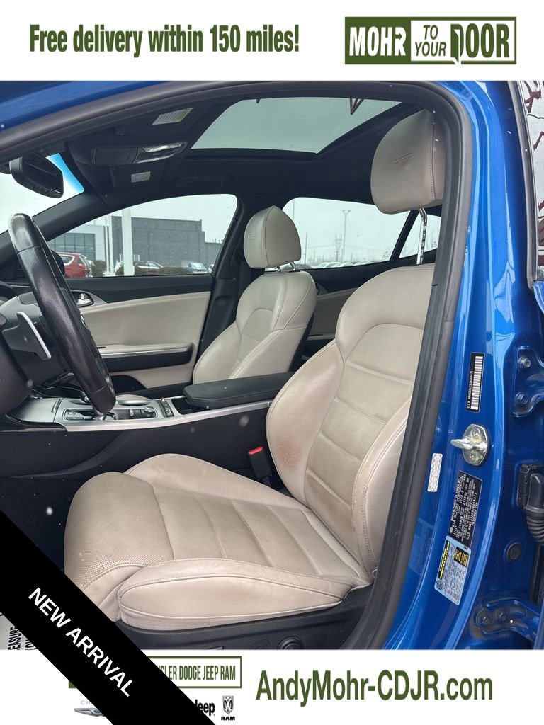 Used 2018 Kia Stinger GT2 image 11