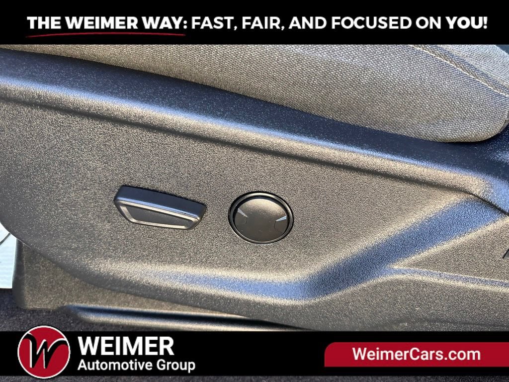 Used 2023 Ford F150 XLT AWD/4WD image 9