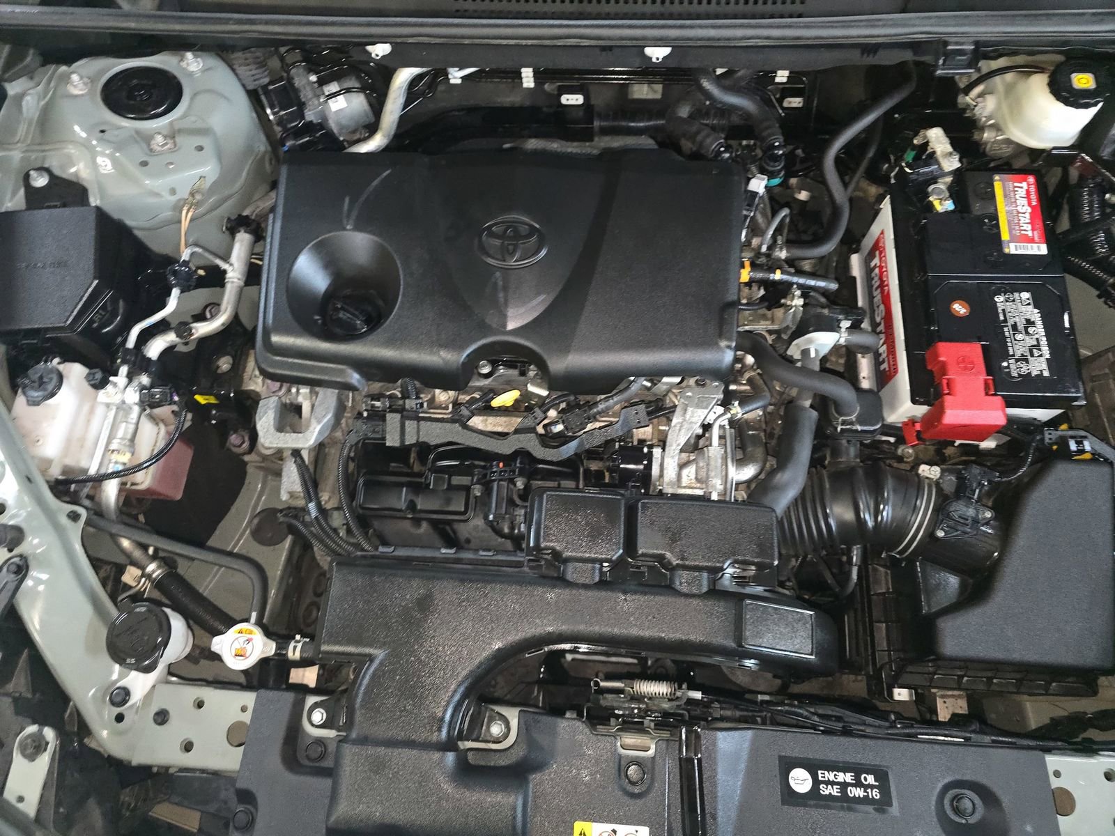 Used 2021 Toyota RAV4 XLE FWD image 34
