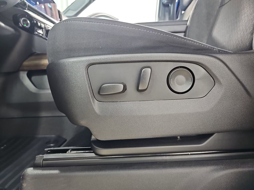 Certified 2024 Chevrolet Silverado 1500 LT Trail Boss w/ Convenience Package II image 33