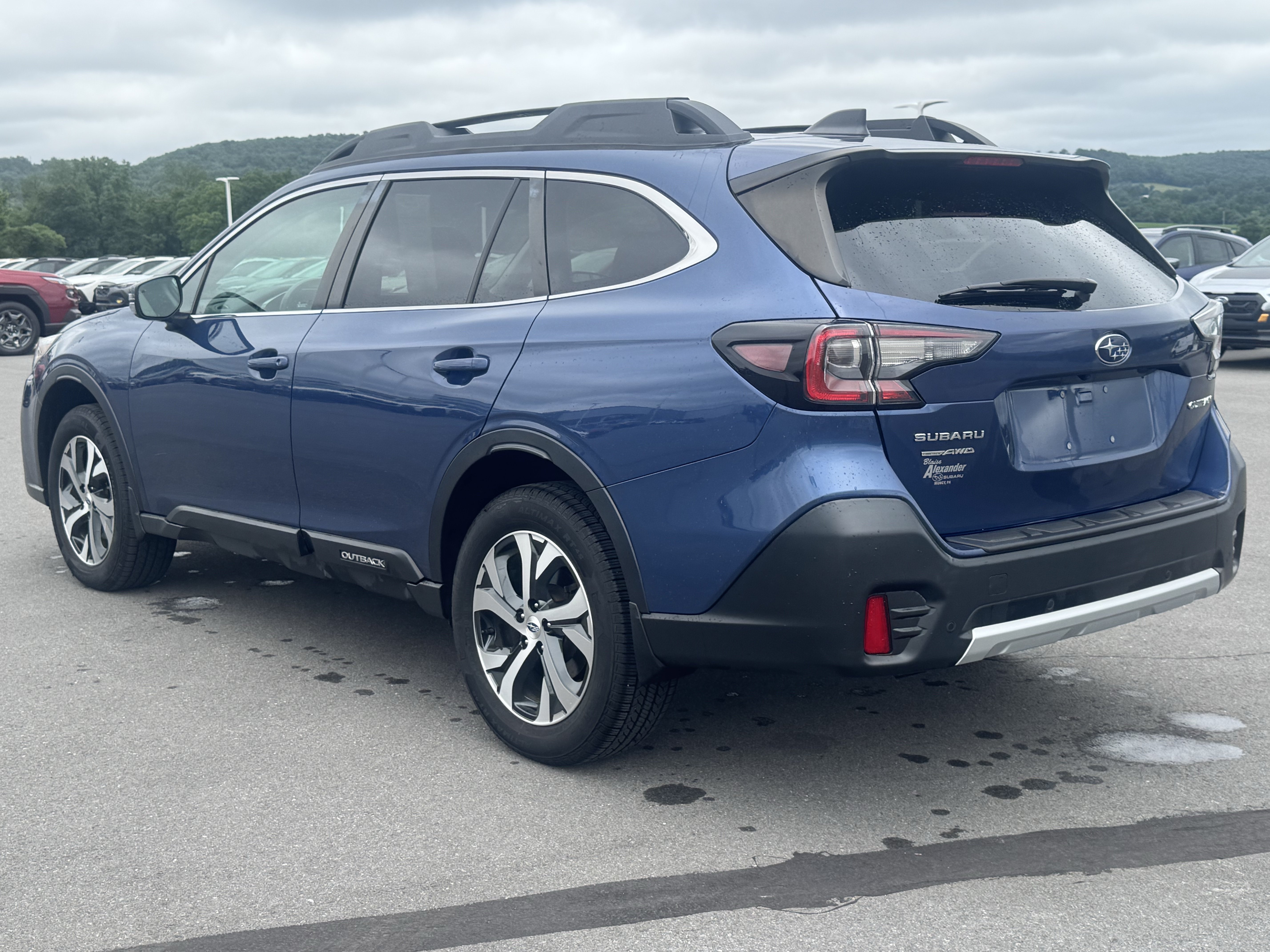 Used 2021 Subaru Outback Limited w/ Popular Package #2 AWD/4WD image 7