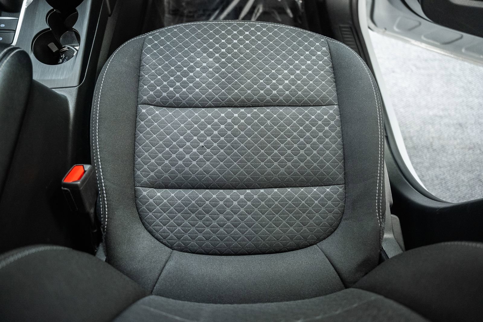 Certified 2025 Ford Escape Active image 37