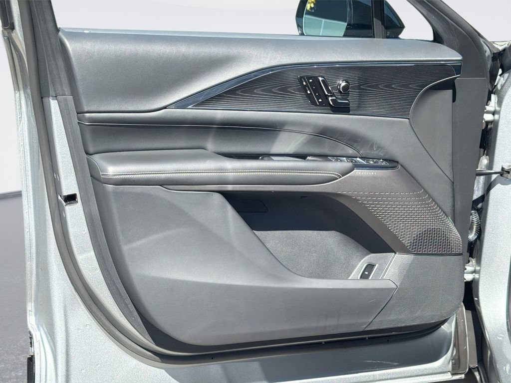 Certified 2024 Cadillac Lyriq Sport RWD image 19