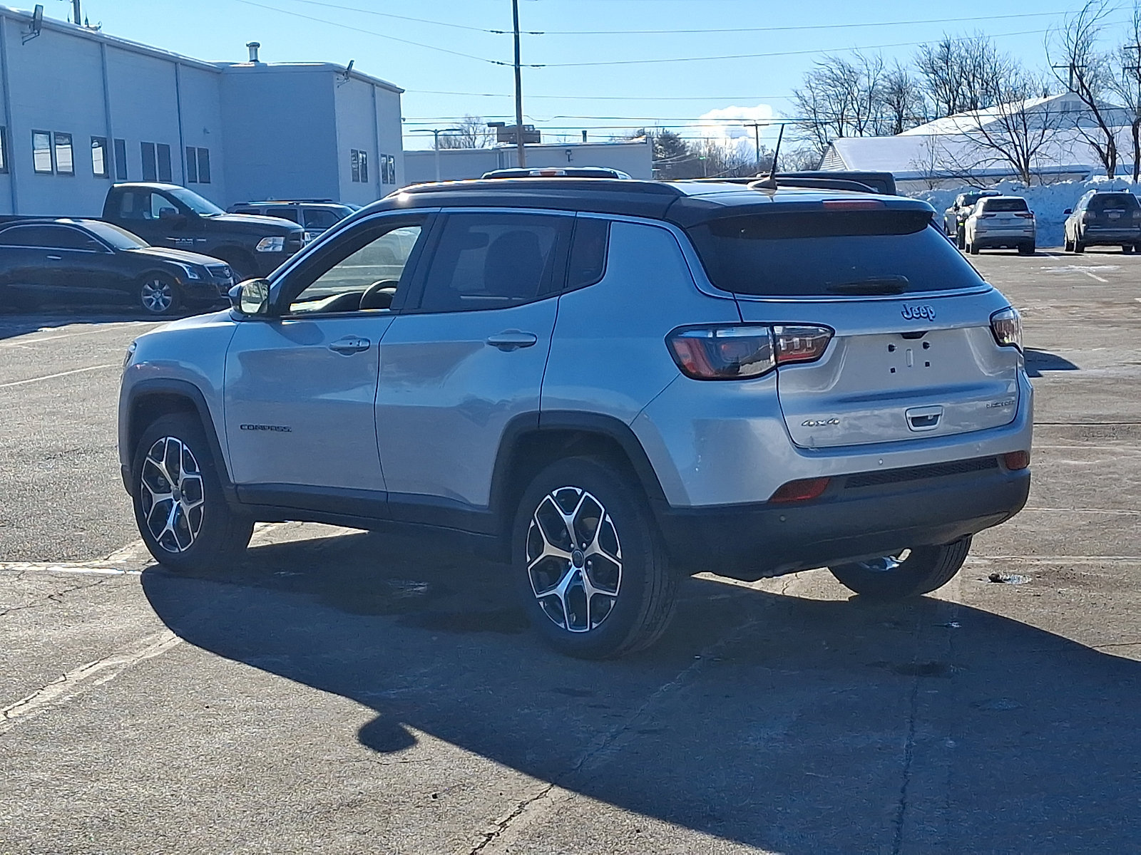 Used 2025 Jeep Compass Limited image 4
