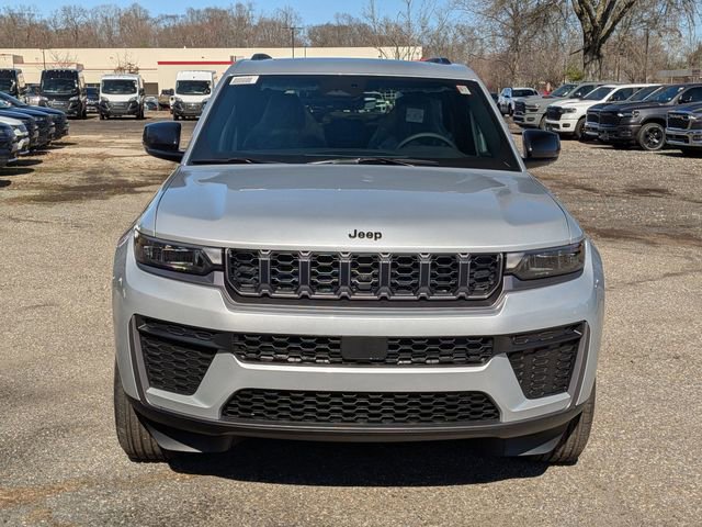 New 2026 Jeep Grand Cherokee Laredo AWD/4WD image 8