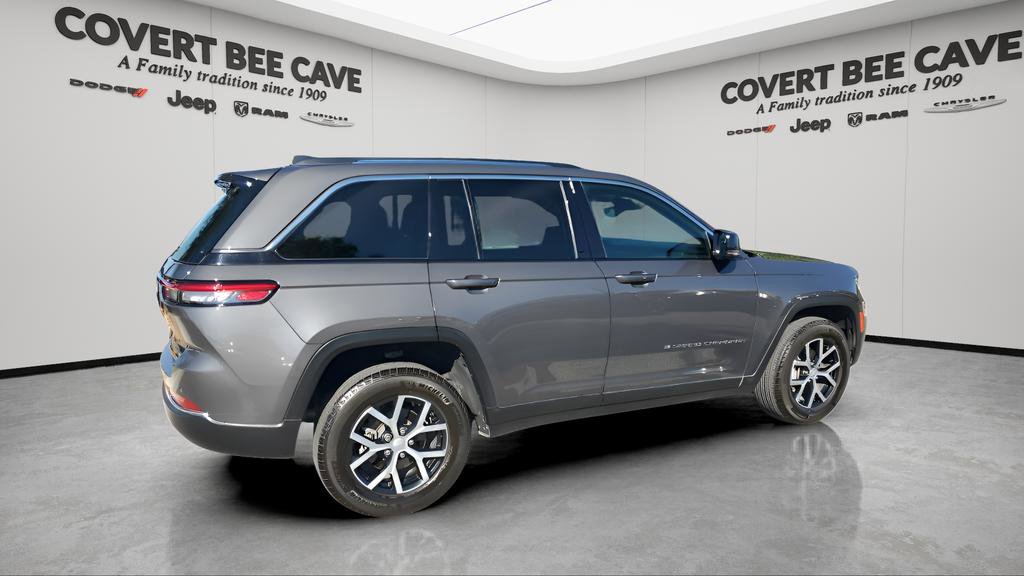 Used 2024 Jeep Grand Cherokee Limited image 10