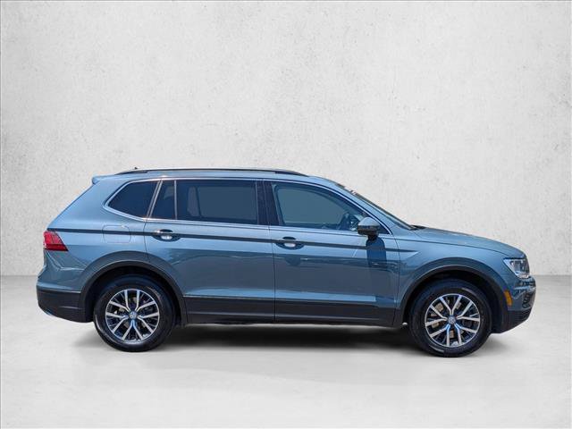Used 2019 Volkswagen Tiguan SE w/ Panoramic Sunroof Package FWD image 4