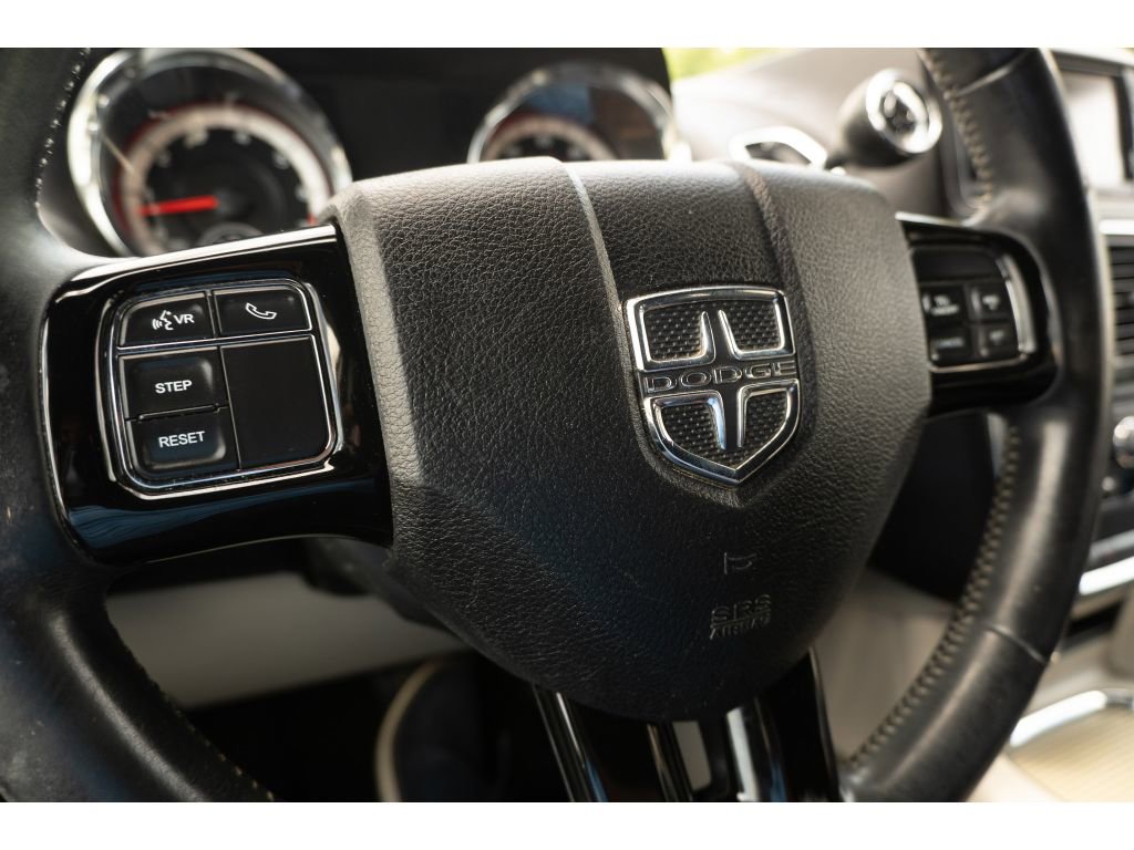Used 2017 Dodge Grand Caravan SXT FWD image 30