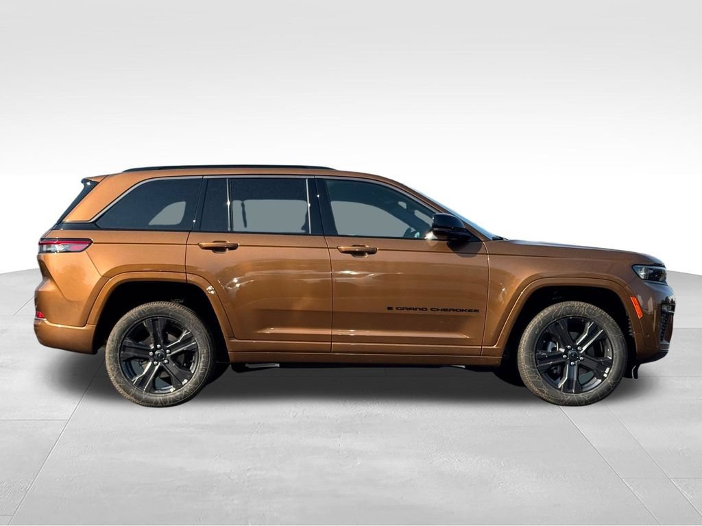 New 2027 Jeep Grand Cherokee Limited AWD/4WD image 8