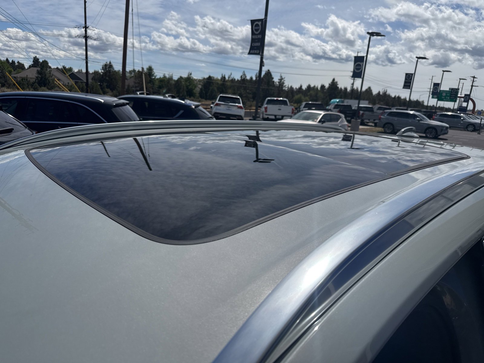 Used 2025 Volvo XC90 B5 Core image 29