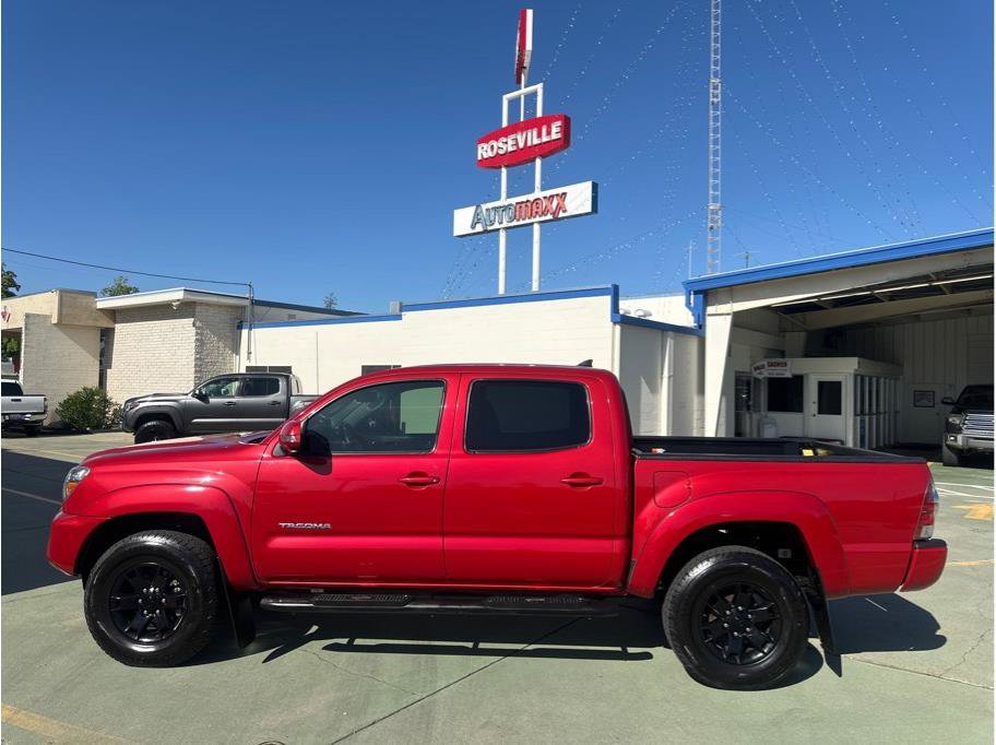 Used 2014 Toyota Tacoma PreRunner w/ Convenience Package RWD image 8