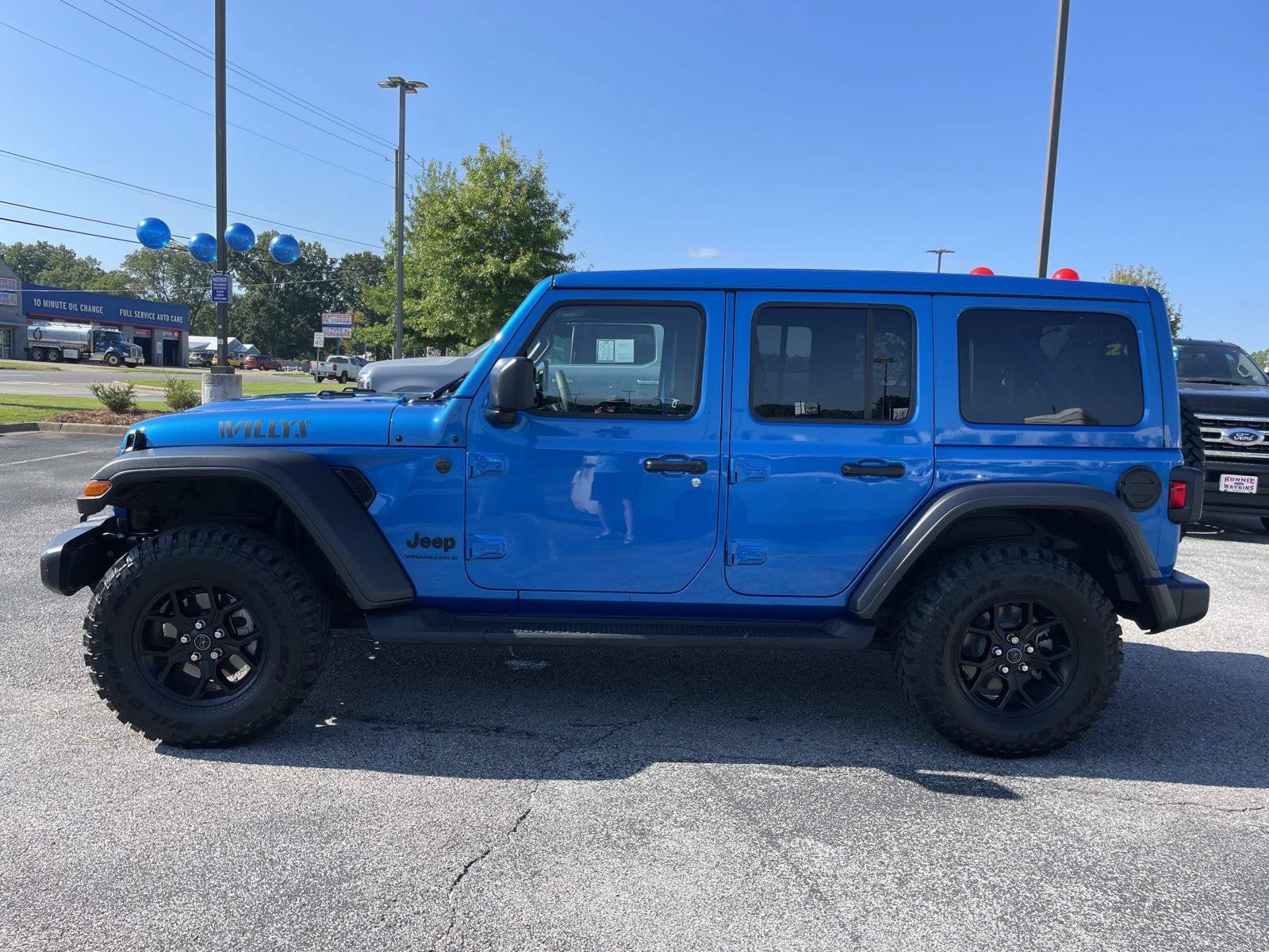 Used 2025 Jeep Wrangler Unlimited Sport AWD/4WD image 8