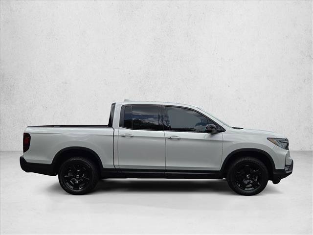 Certified 2025 Honda Ridgeline Black Edition image 4