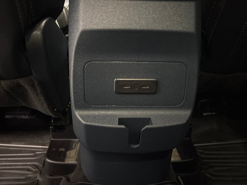 Used 2025 Ford Maverick Lobo AWD/4WD image 35