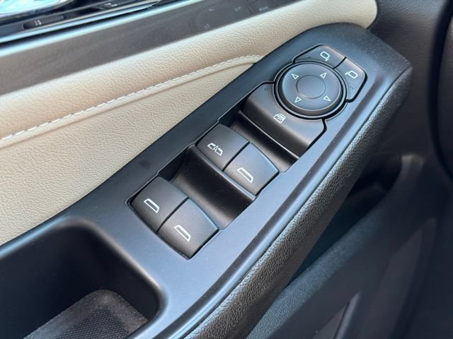 Certified 2023 Chevrolet Traverse LT AWD/4WD image 34