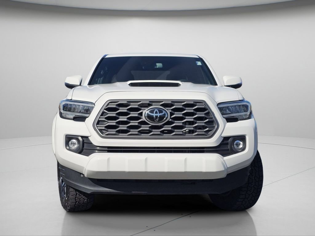 Used 2023 Toyota Tacoma TRD Sport AWD/4WD image 3