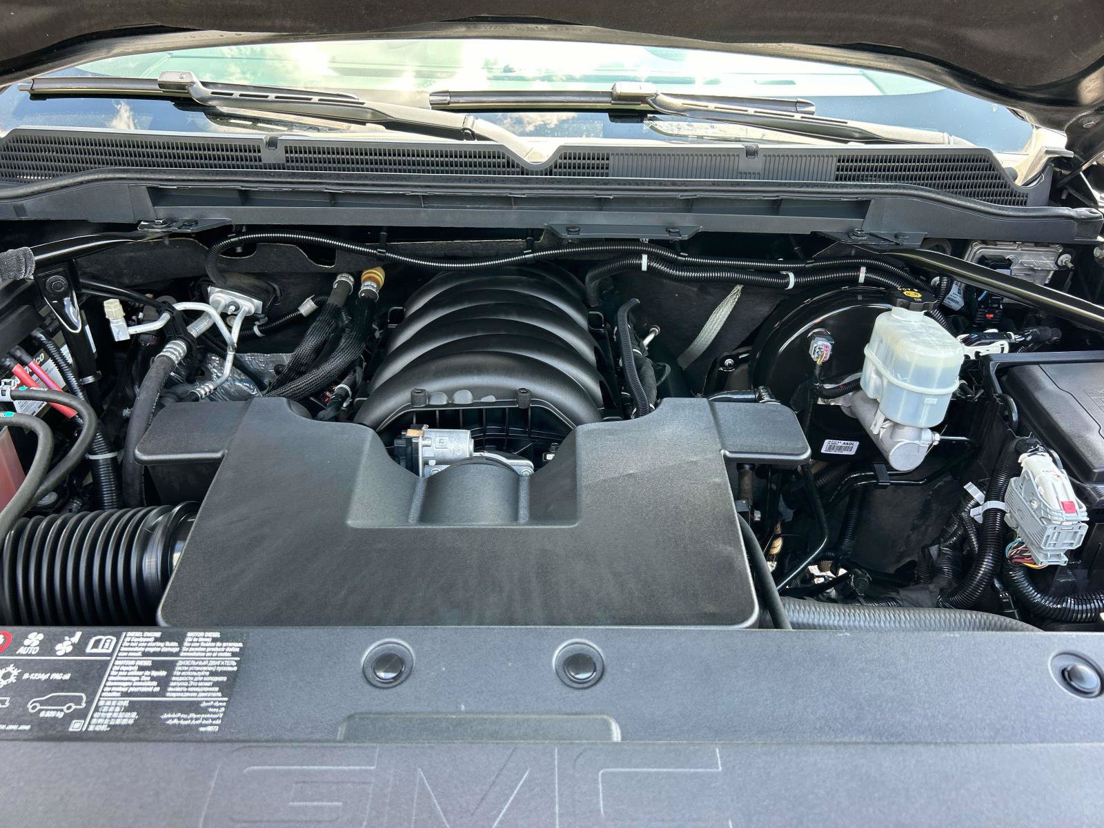 Used 2018 GMC Sierra 1500 SLT AWD/4WD image 38