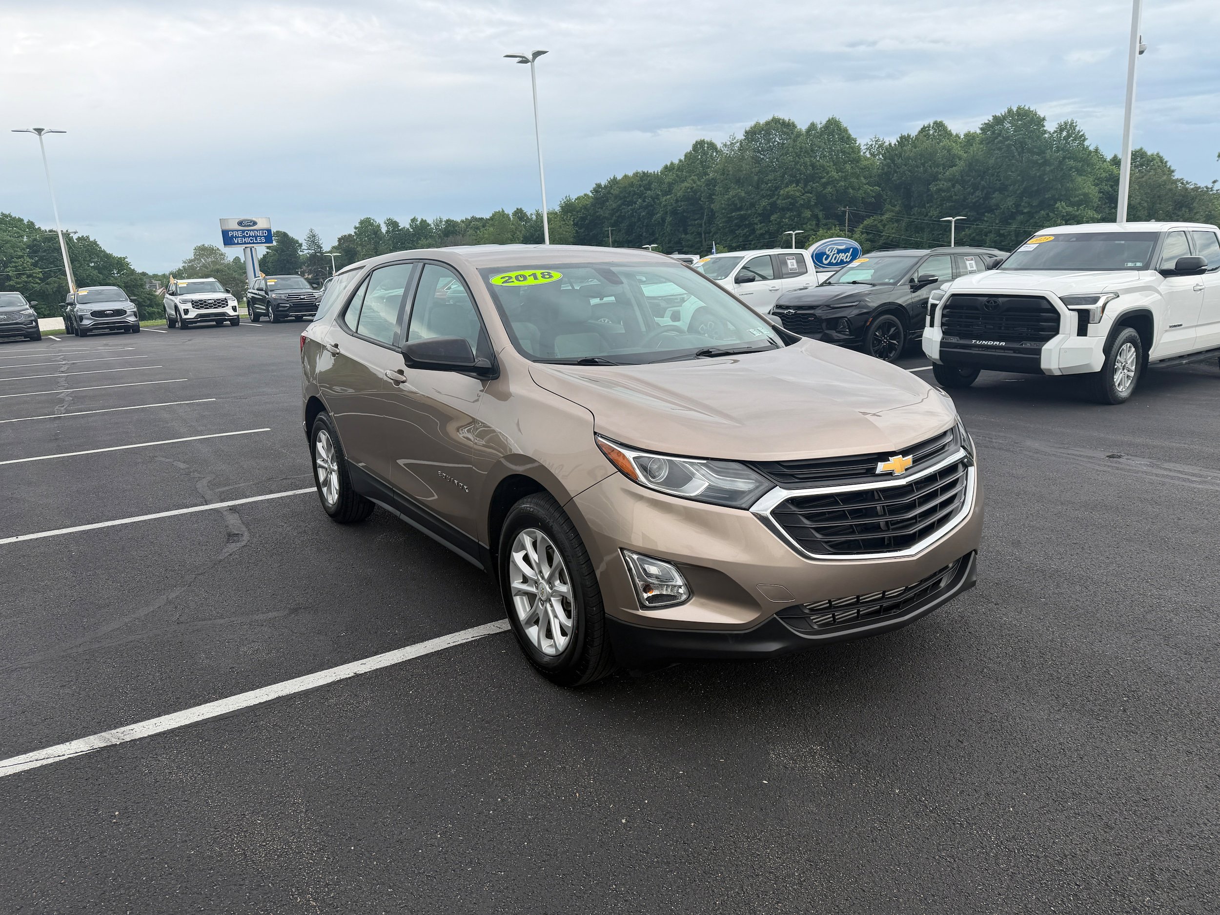 Used 2018 Chevrolet Equinox LS FWD image 4