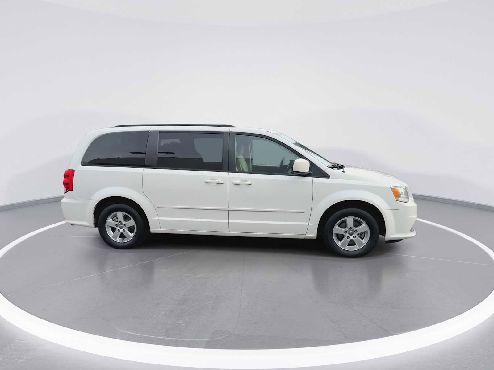 Used 2011 Dodge Grand Caravan Mainstreet w/ PWR Convenience Group image 9