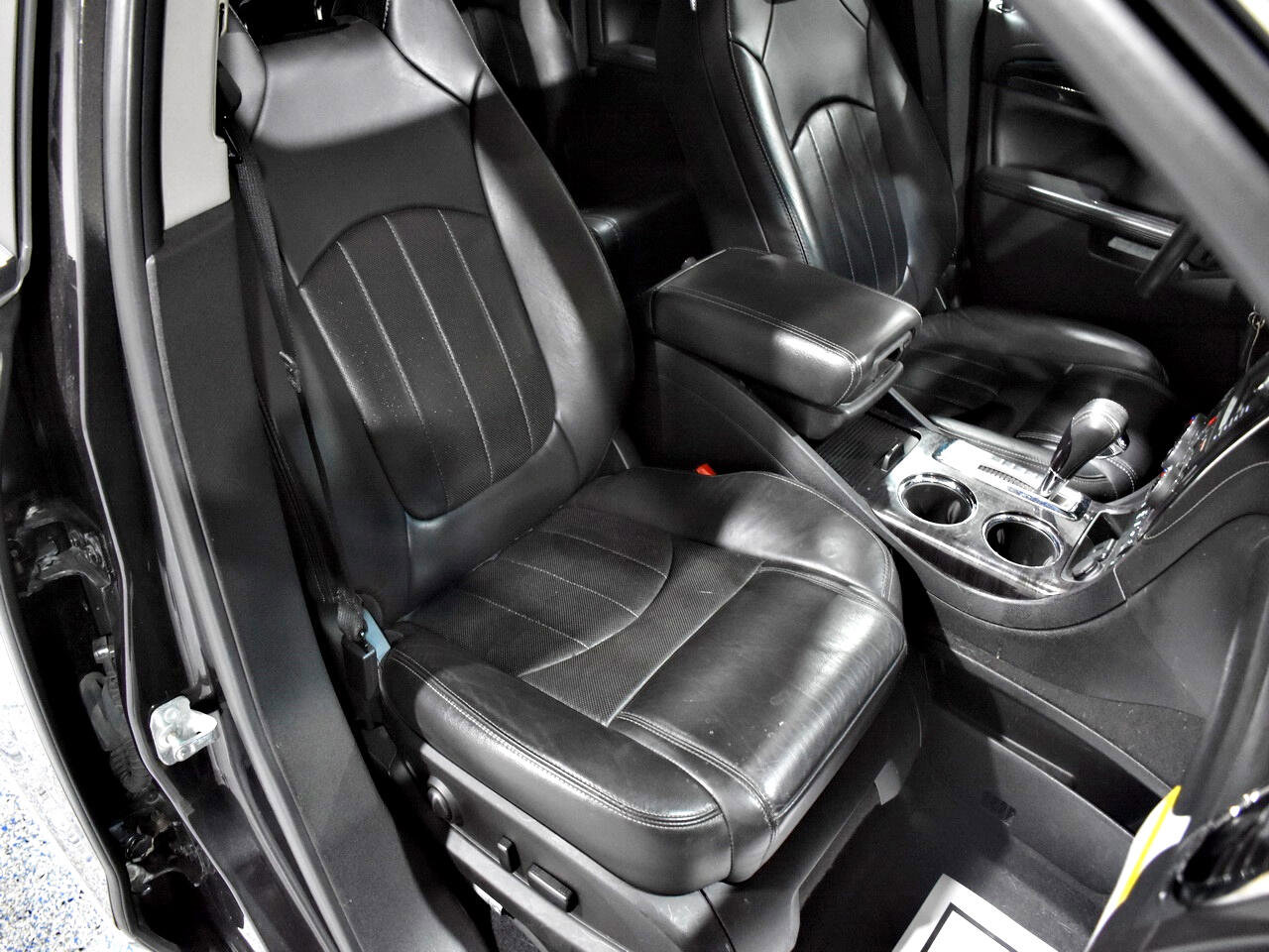 Used 2016 Buick Enclave Premium w/ Experience Buick Package image 11