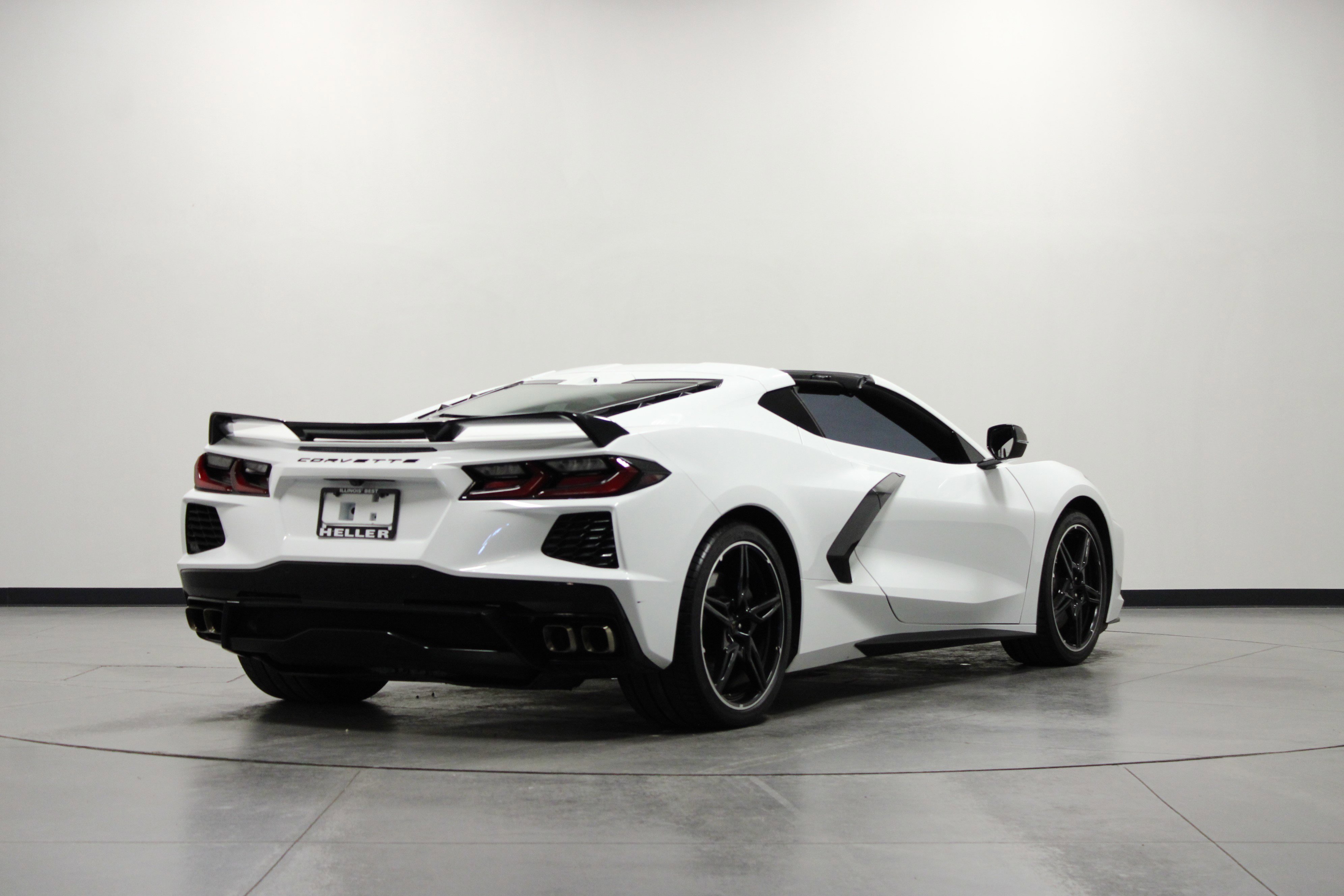 Used 2023 Chevrolet Corvette Stingray Preferred Cpe w/ Z51 Performance Package image 4