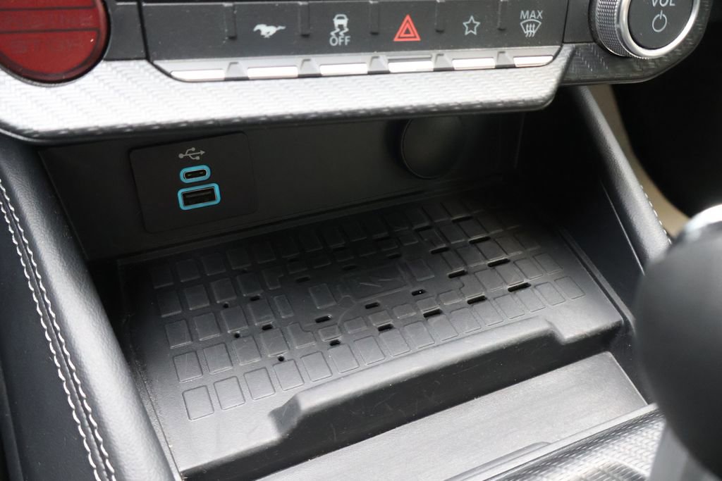 Used 2024 Ford Mustang GT Premium image 35