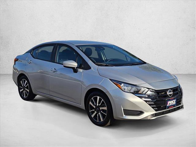Used 2024 Nissan Versa SV FWD image 3