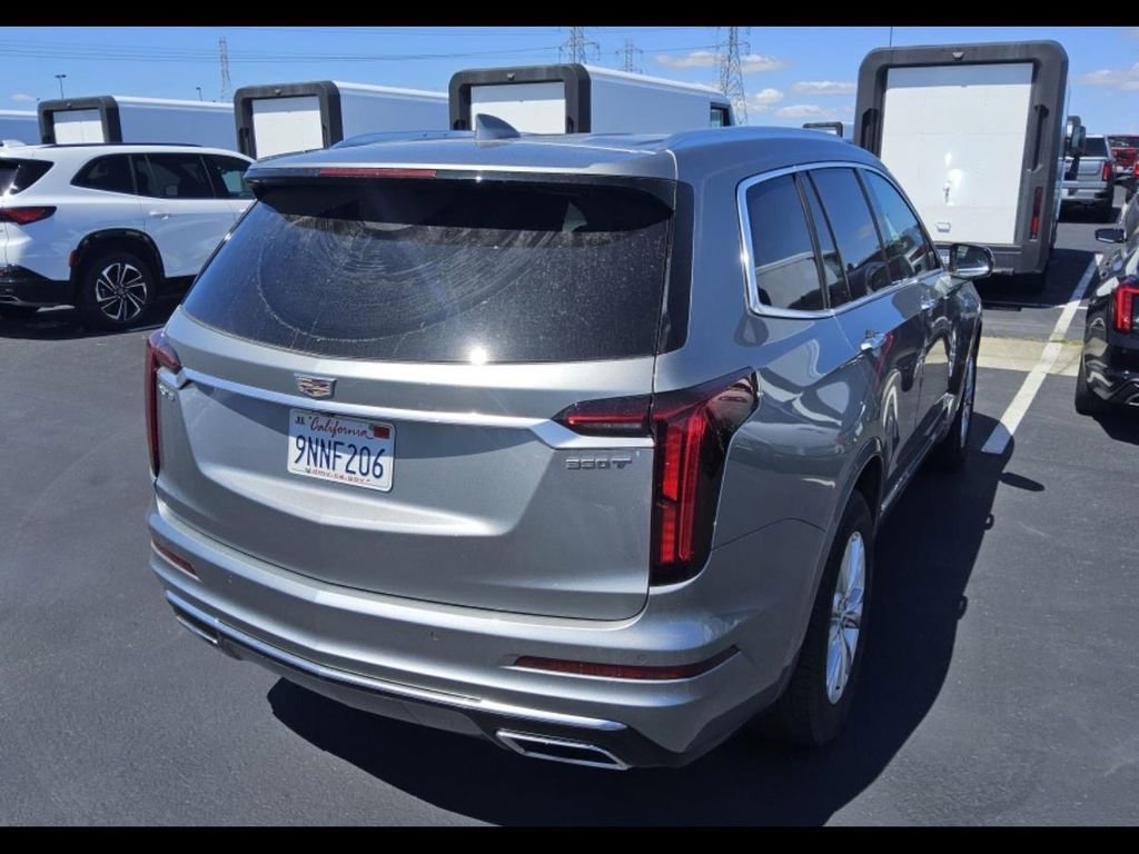 Used 2024 Cadillac XT6 Luxury FWD image 5