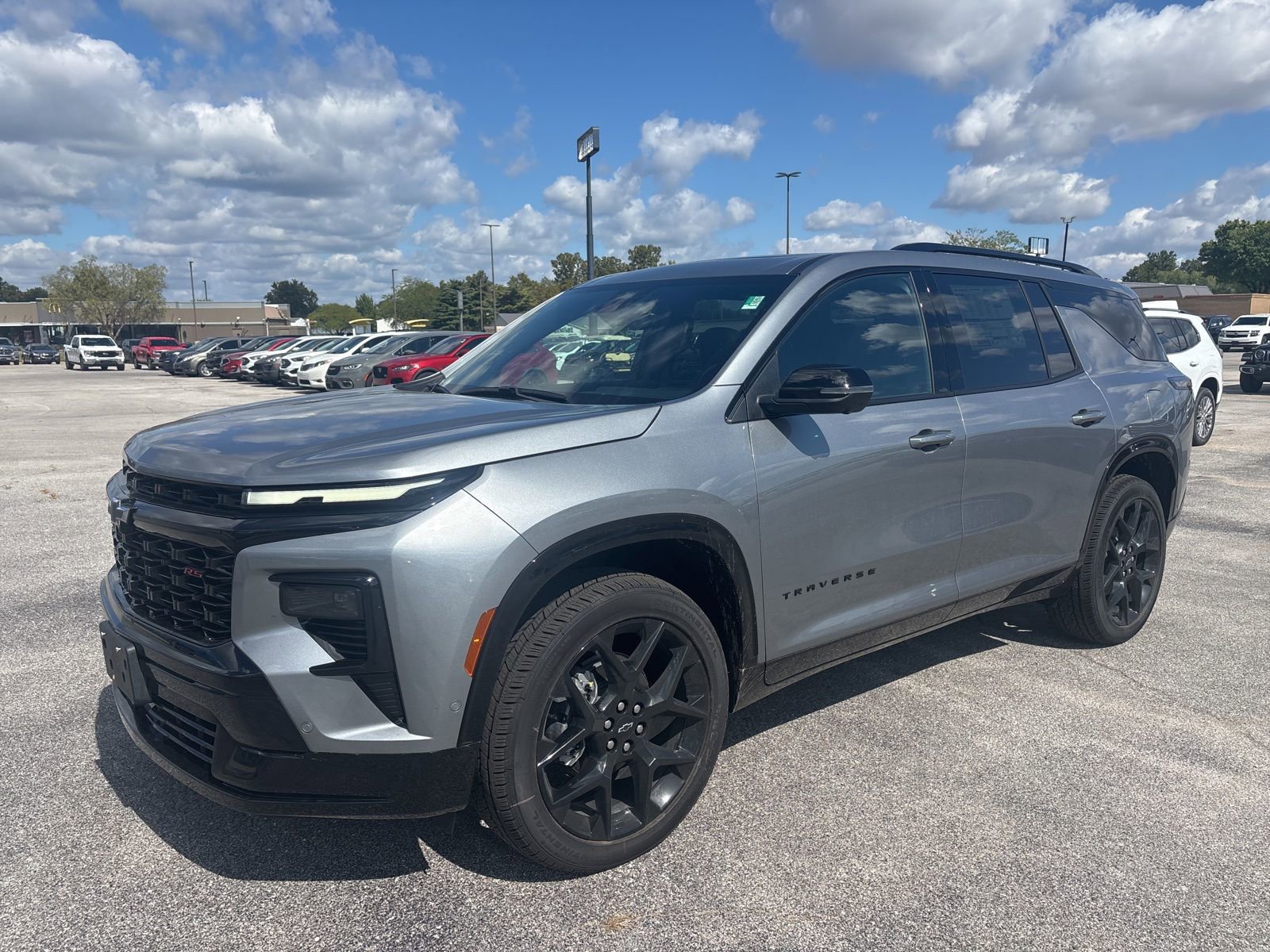 New 2026 Chevrolet Traverse RS w/ LPO, Floor Liner Package image 2