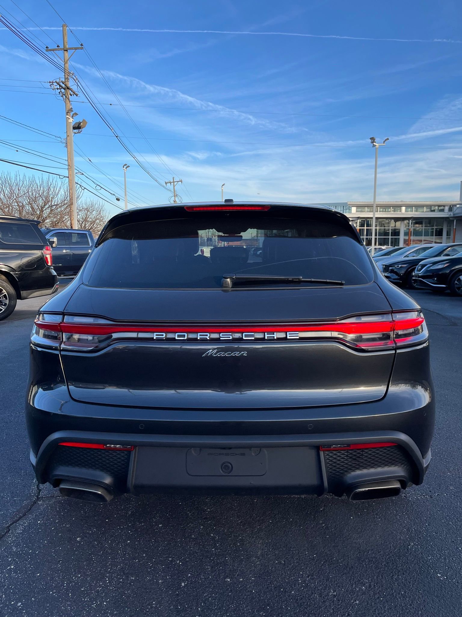 Used 2022 Porsche Macan image 4