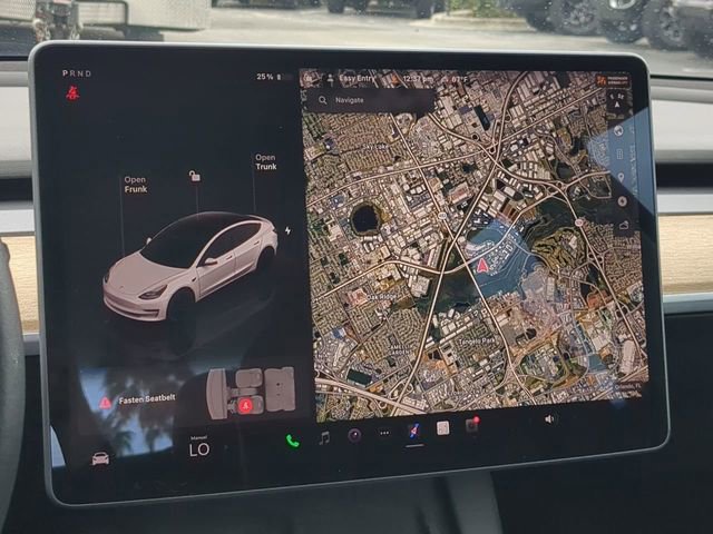 Used 2022 Tesla Model 3 Performance image 24