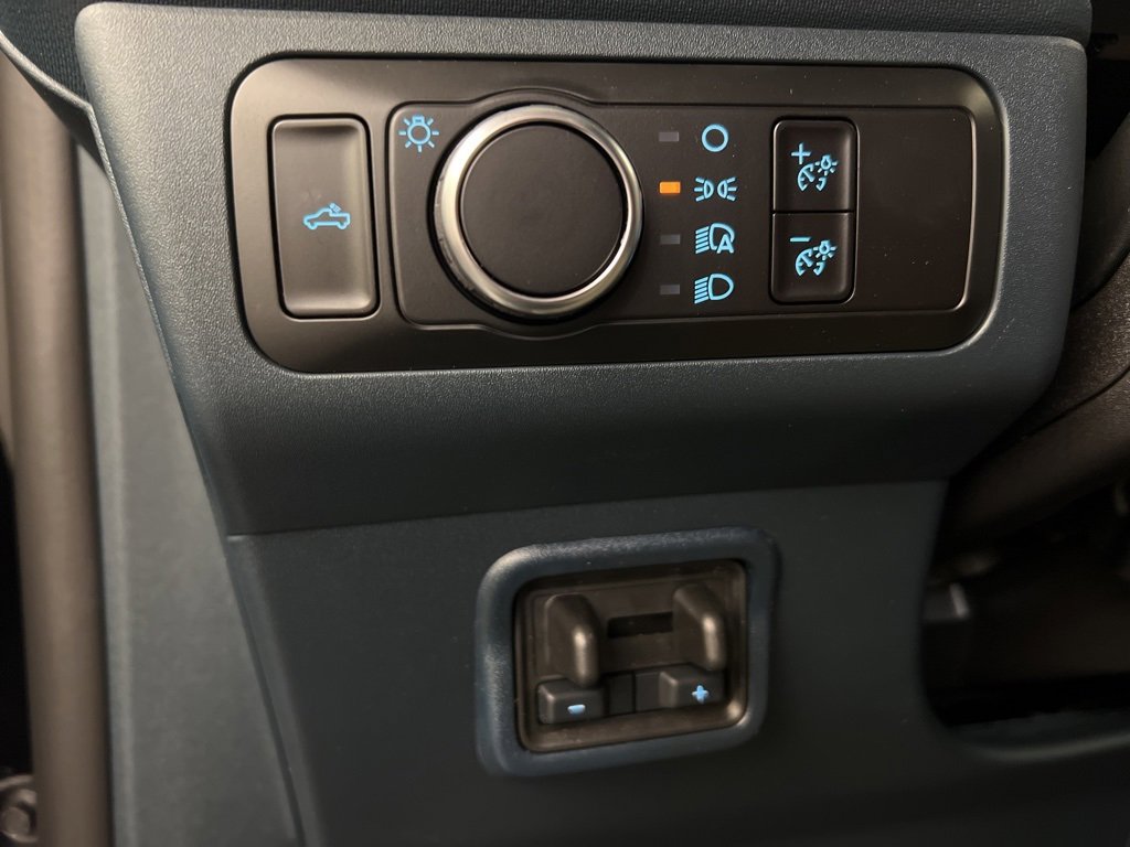 New 2025 Ford Maverick XLT w/ XLT Luxury Package image 23